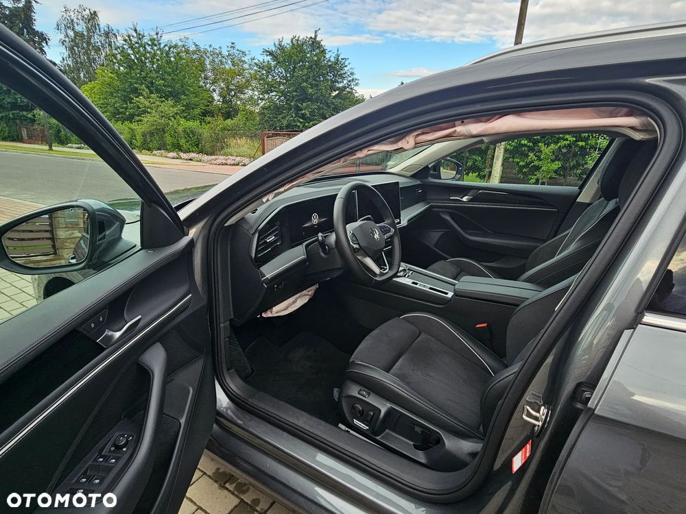 Volkswagen Passat 1.5 TSI EVO Elegance DSG - 8