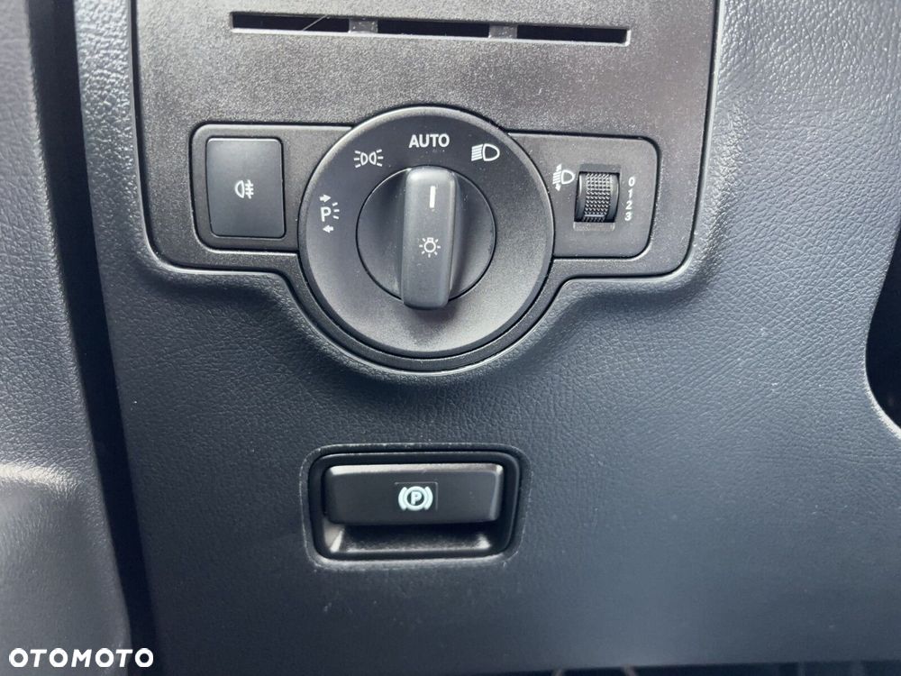 Mercedes-Benz Vito - 20