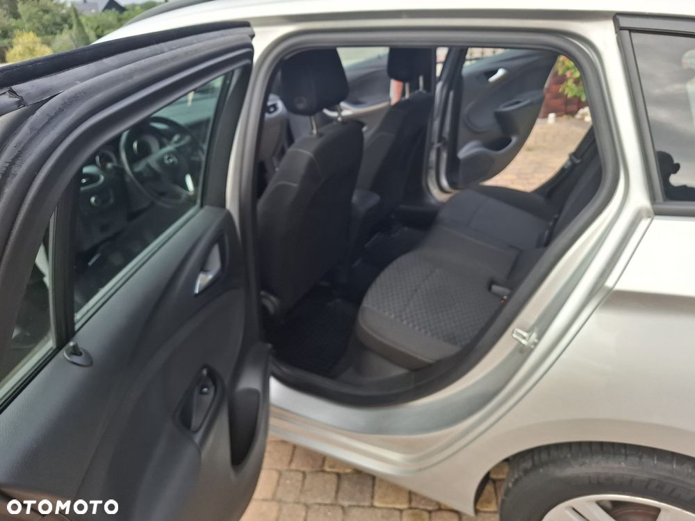 Opel Astra 1.2 T Edition S&S - 11