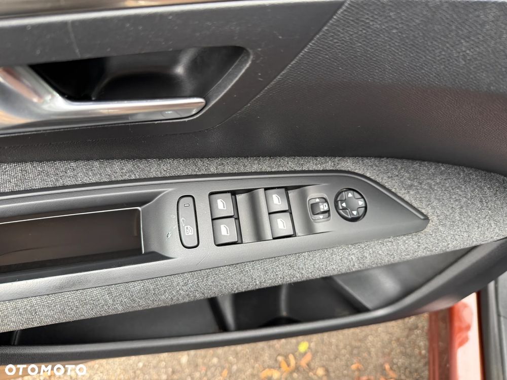 Peugeot 3008 HDi FAP 110 Premium - 13