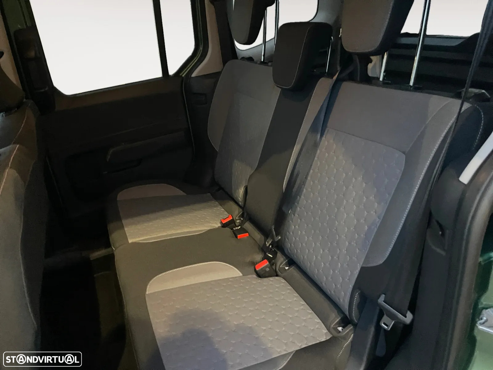 Ford Tourneo Courier 1.0 EcoBoost Titanium - 15