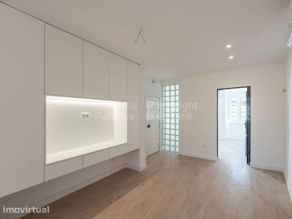 Apartamento T1 com varanda na Graça em Lisboa - Grande imagem: 3/28