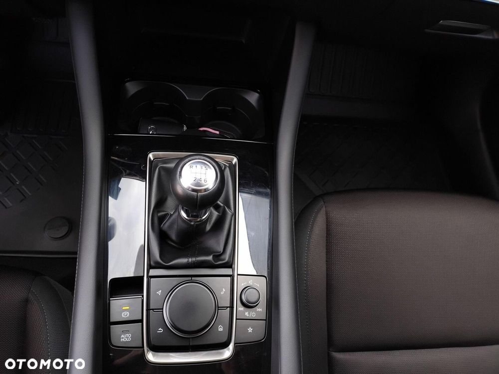 Mazda 3 2.0 mHEV Exclusive-Line - 25