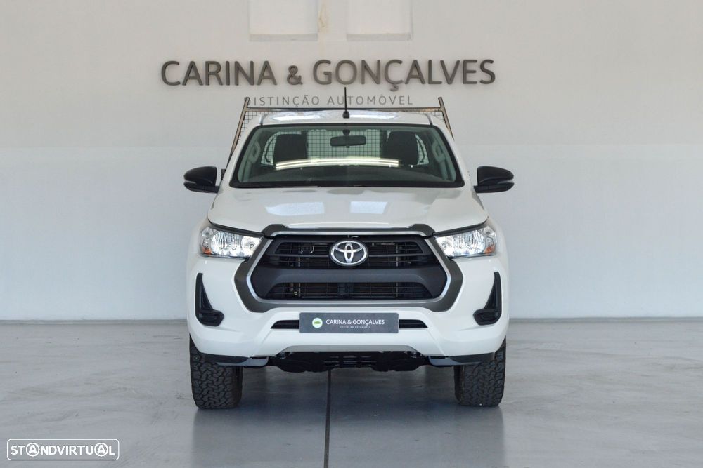 Toyota Hilux 2.4 D-4D 4WD CD CM - 3