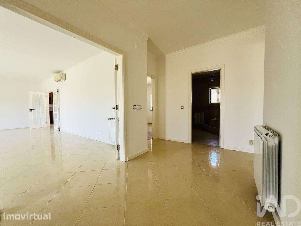 Moradia isolada em Pataias e Martingança de 210 m2 - Grande imagem: 2/28