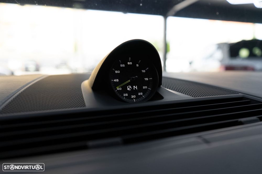 Porsche Panamera Sport Turismo 4 E-Hybrid - 37