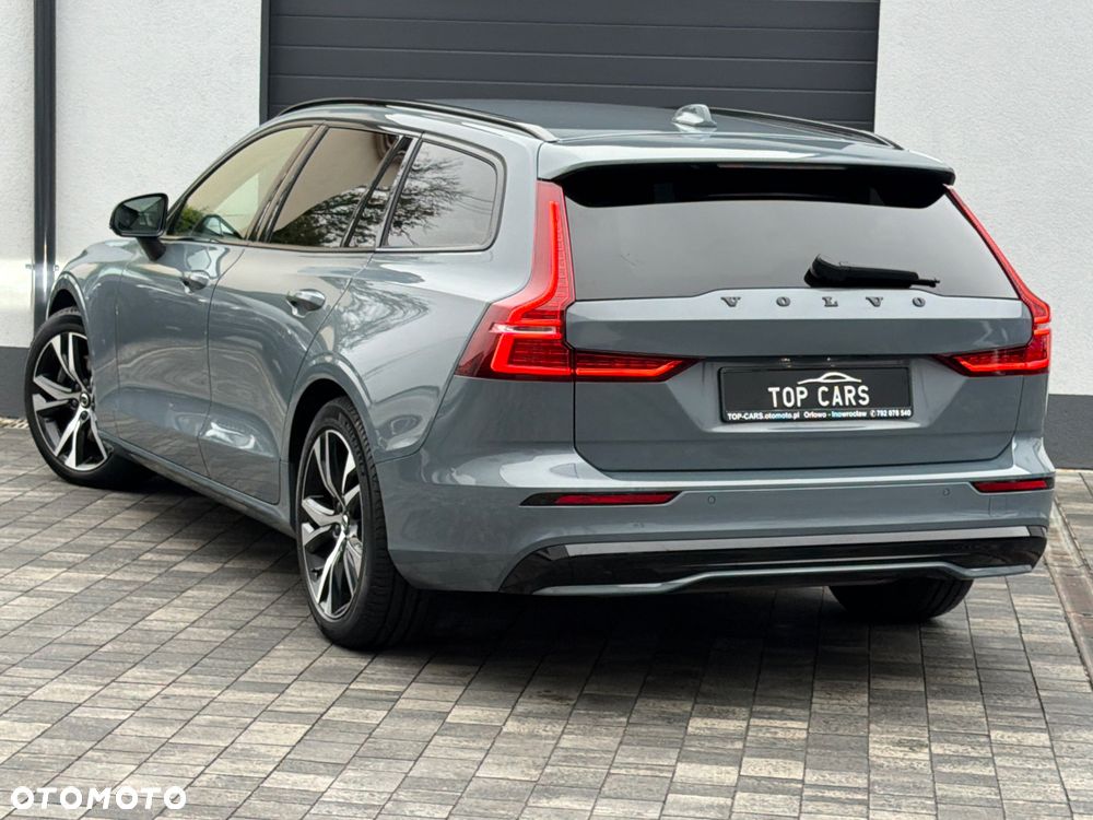 Volvo V60 B3 B Plus Dark - 23