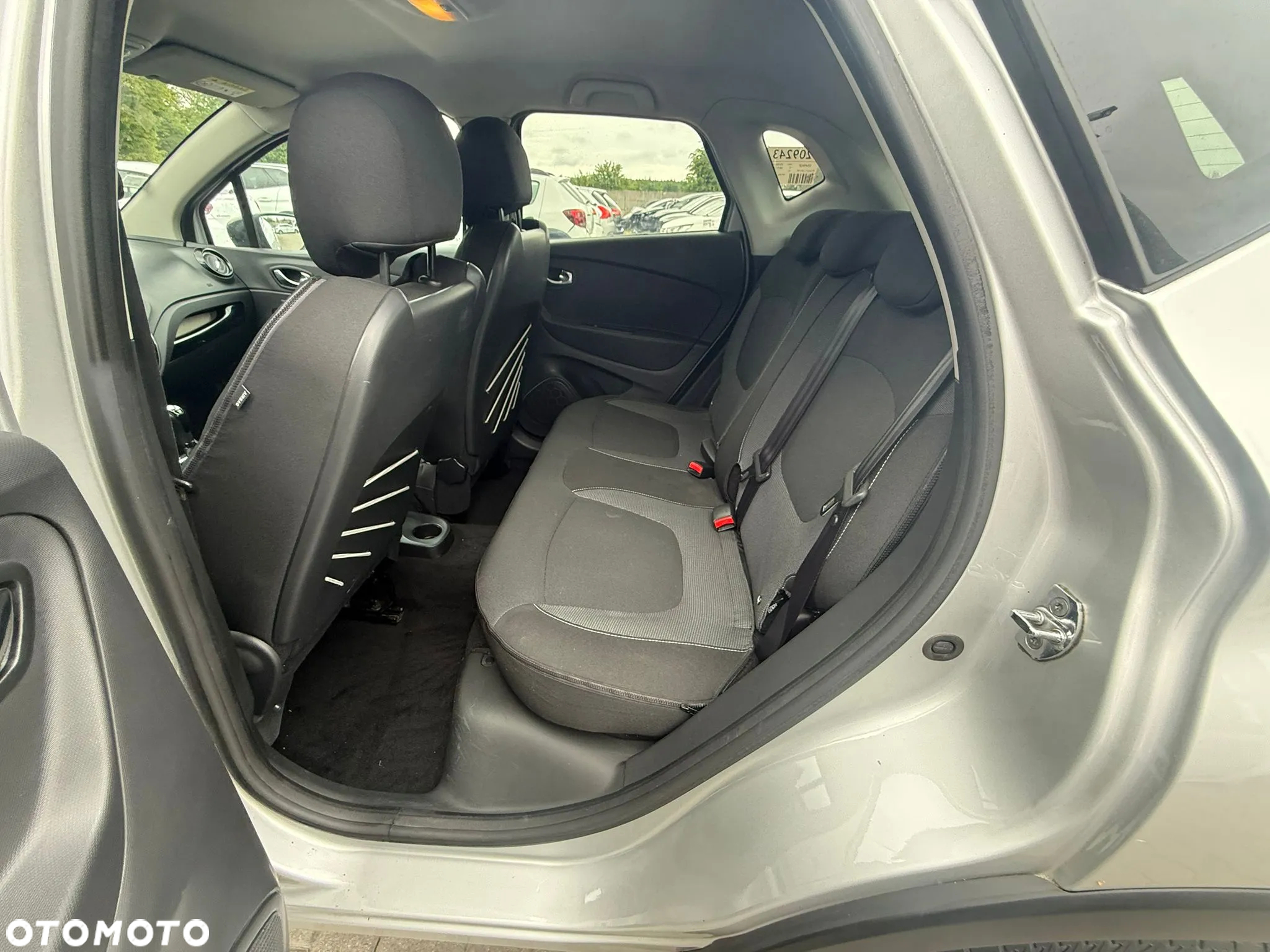 Renault Captur (ENERGY) dCi 90 EDC LIMITED - 12