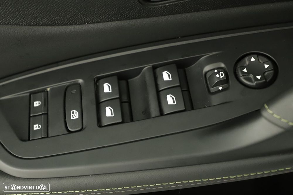 Peugeot 308 SW 1.2 PureTech GT EAT8 - 19