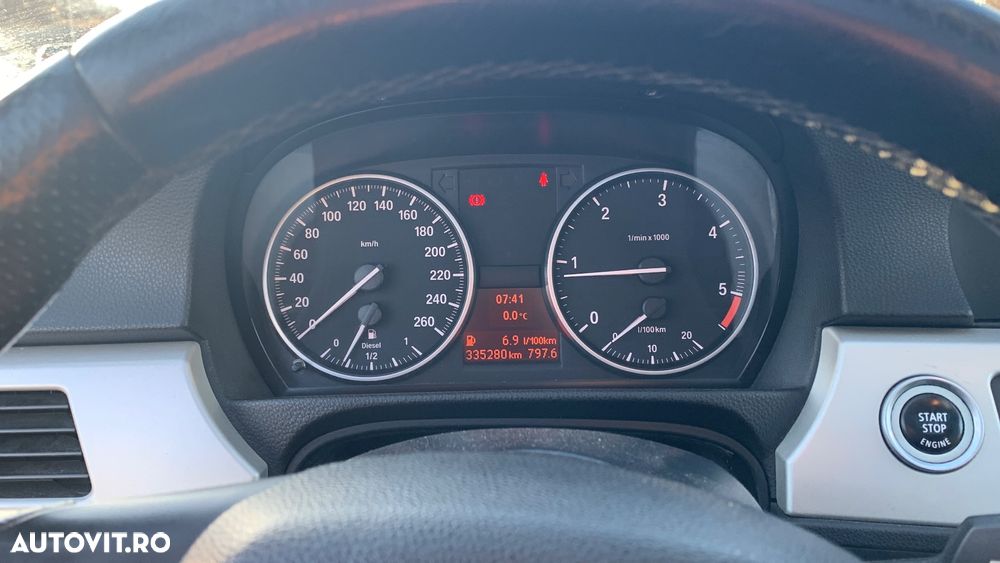 BMW Seria 3 320d Sport Line - 10