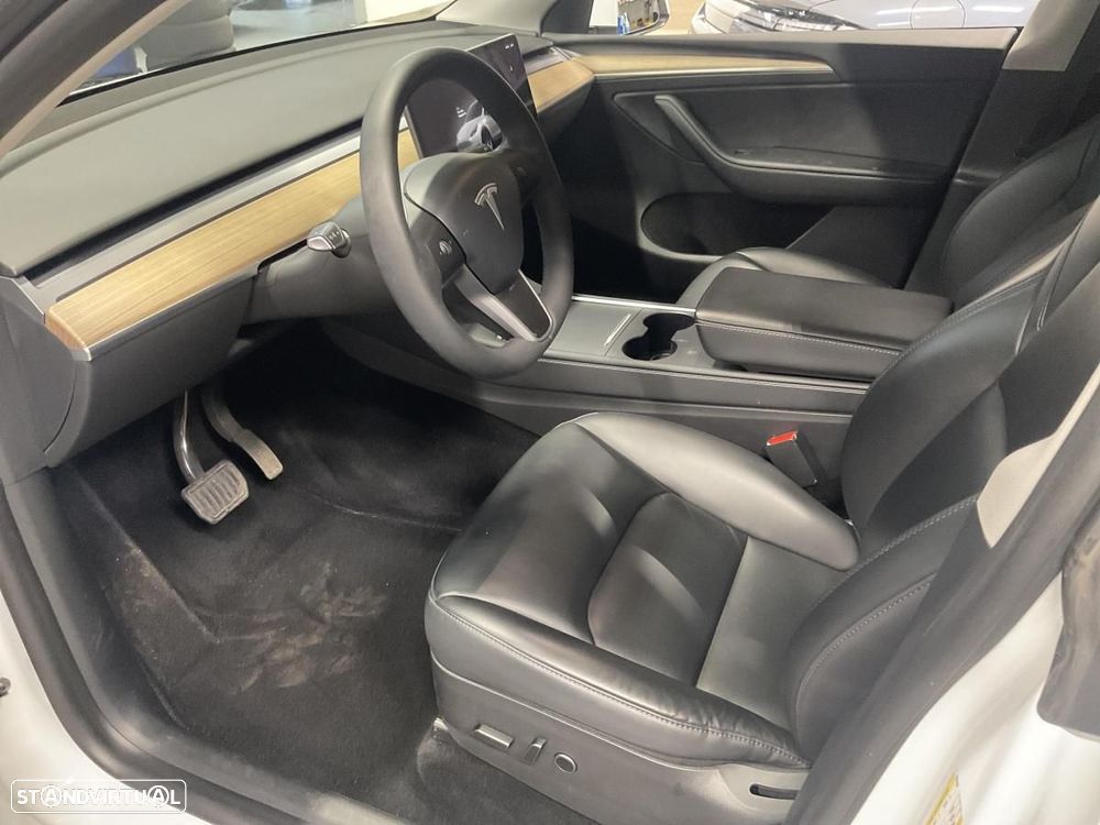 Tesla Model Y Tração Traseira - 4
