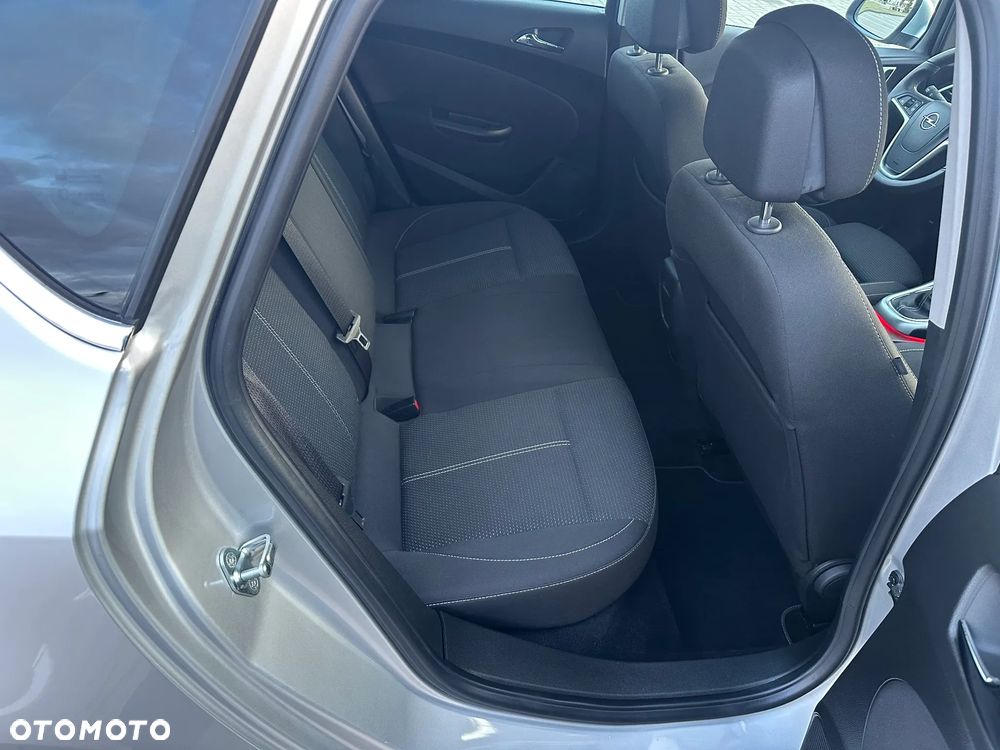 Opel Astra 1.4 Turbo - 23