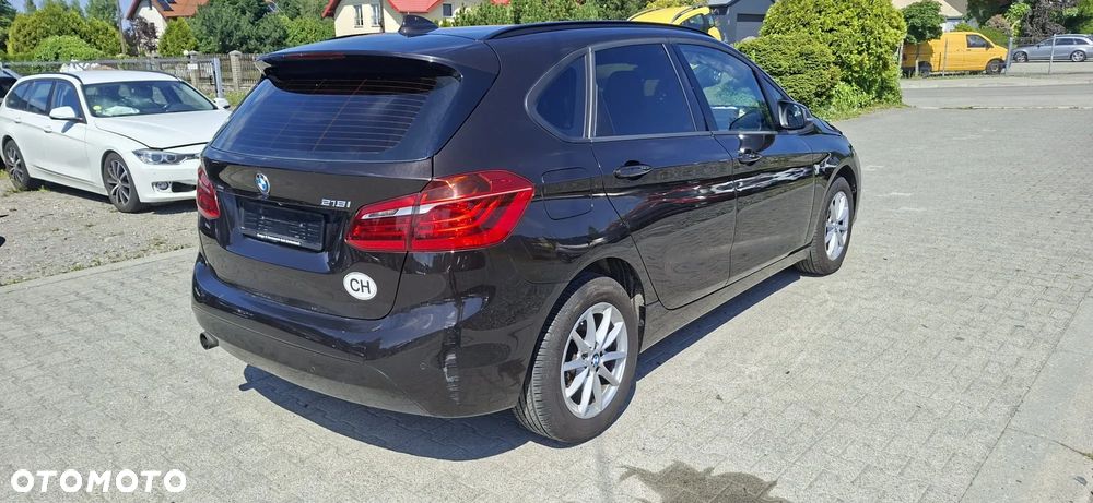BMW Seria 2 218i - 4