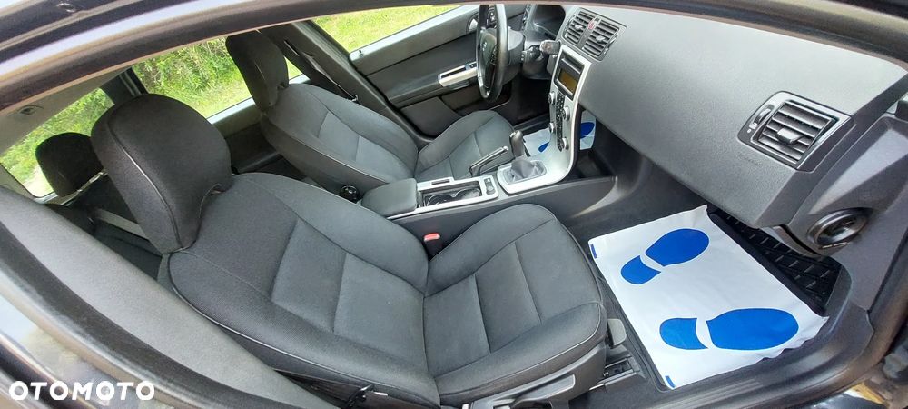 Volvo V50 1.6D Momentum - 34