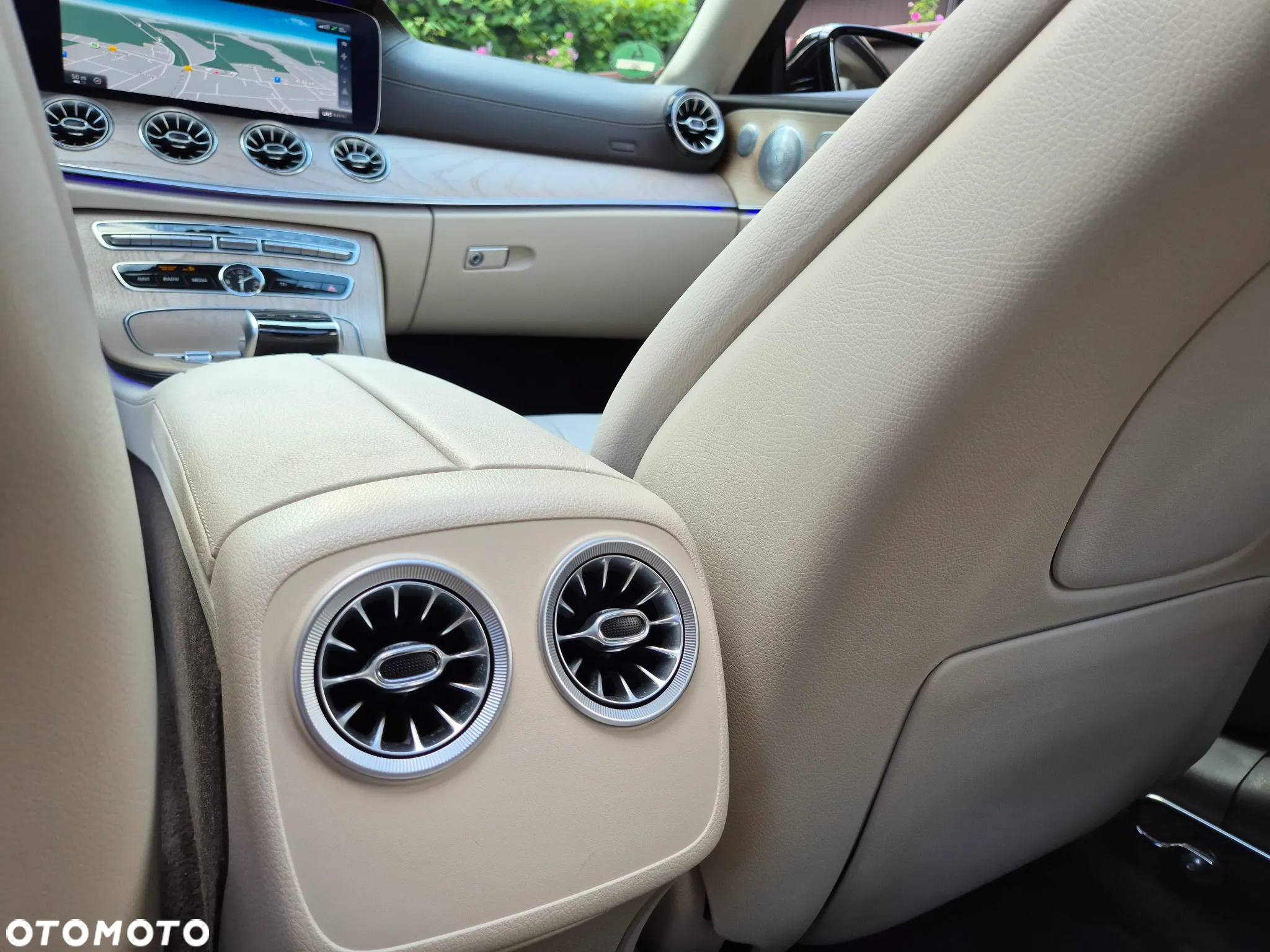 Mercedes-Benz Klasa E 220 d Coupe 9G-TRONIC AMG Line - 27
