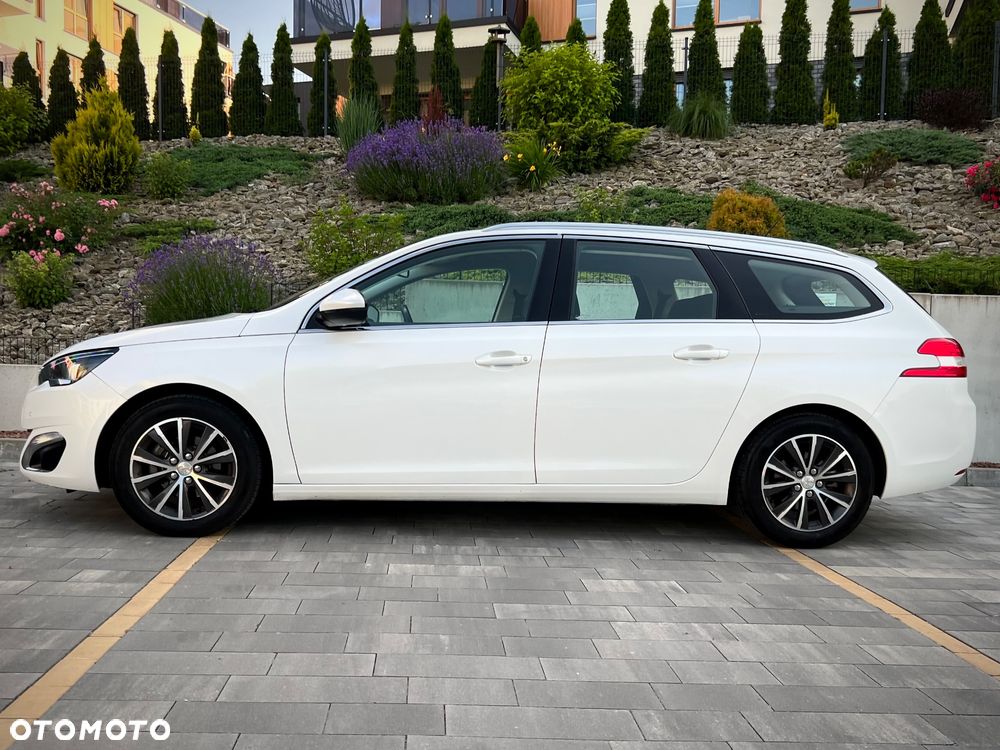 Peugeot 308 SW 1.2 PureTech Allure S&S - 15