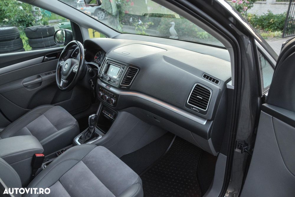 Volkswagen Sharan 2.0 TDI DSG BlueMotion Technology Highline - 38