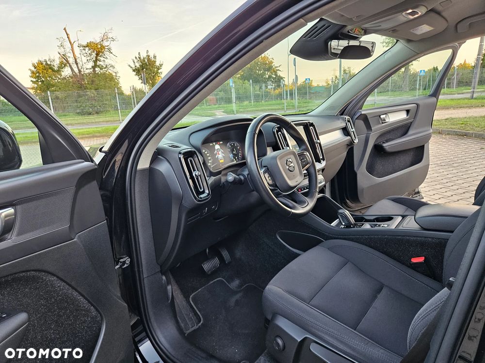 Volvo XC 40 B4 B Momentum - 35