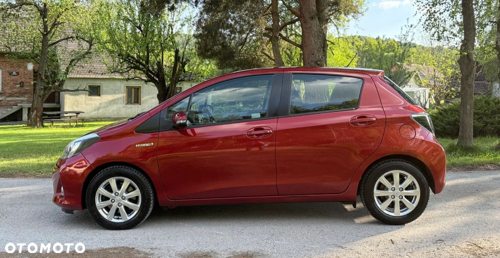 Toyota Yaris Hybrid 100 Premium EU6 - 12
