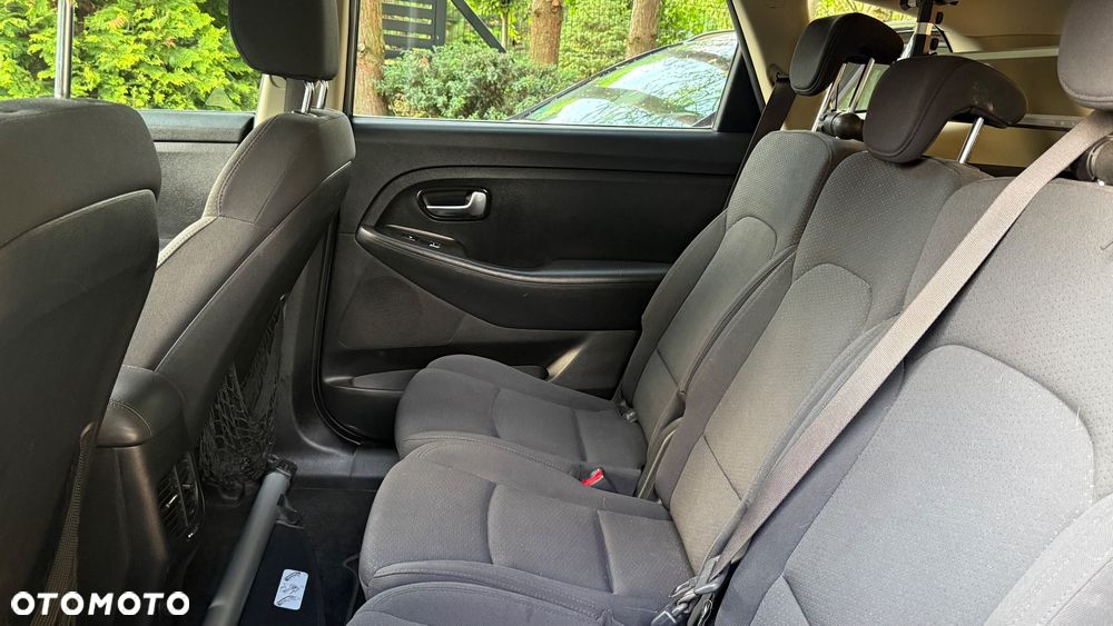 Kia Carens 1.6 GDI Dream Team Edition - 26