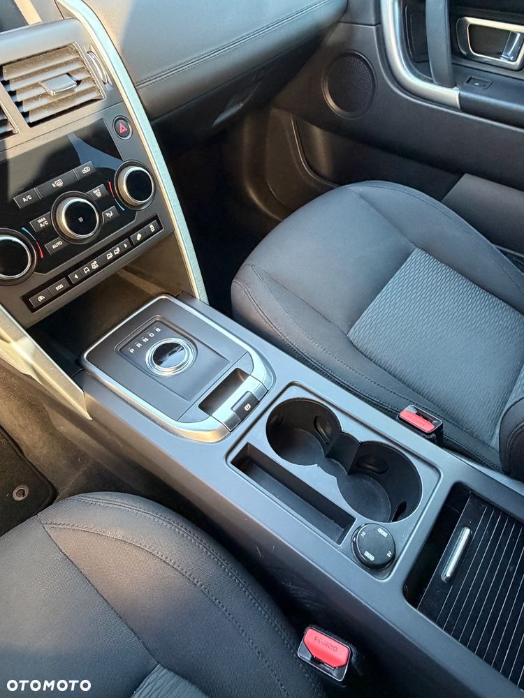 Land Rover Discovery Sport - 9