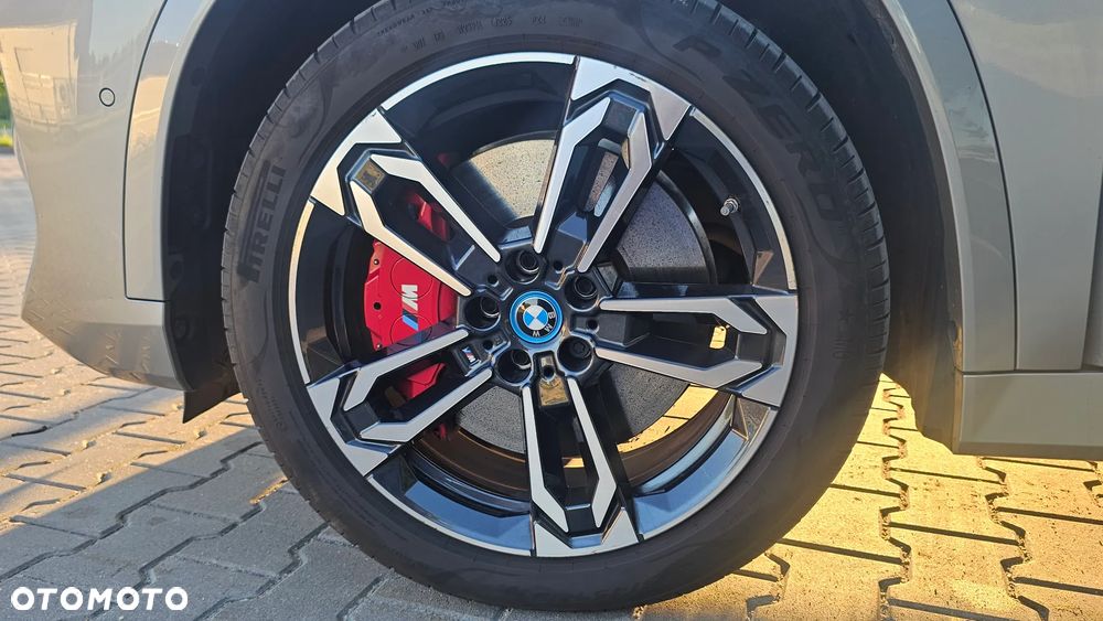 BMW iX1 xDrive30 66.5kWh M Sport Edition - 11