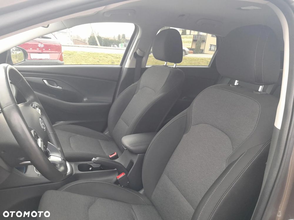 Hyundai i30 1.5 DPI Smart - 11