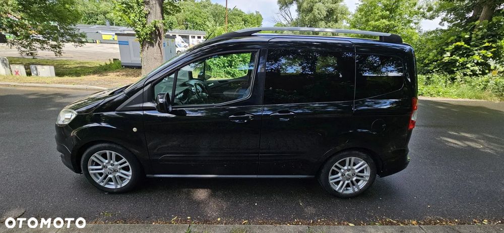Ford Tourneo Courier 1.0 EcoBoost S&S Ambiente - 8