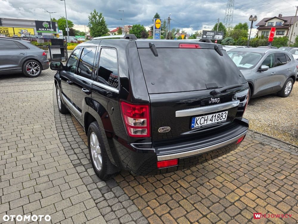 Jeep Grand Cherokee - 9