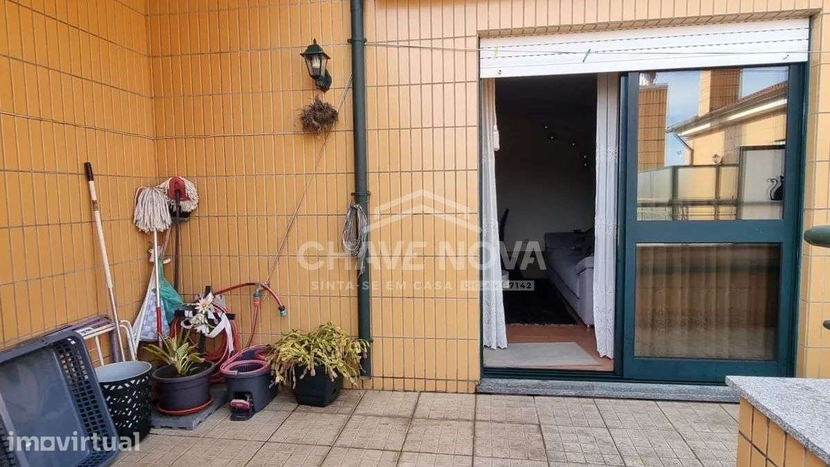 T3 c/ Terraço e Garagem Box em S. João De Ver - Grande imagem: 5/27