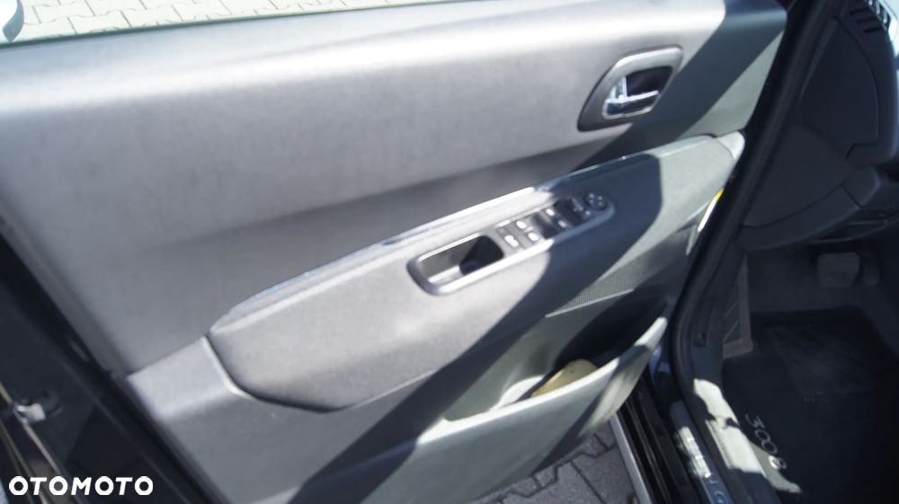Peugeot 3008 1.6 Premium - 12