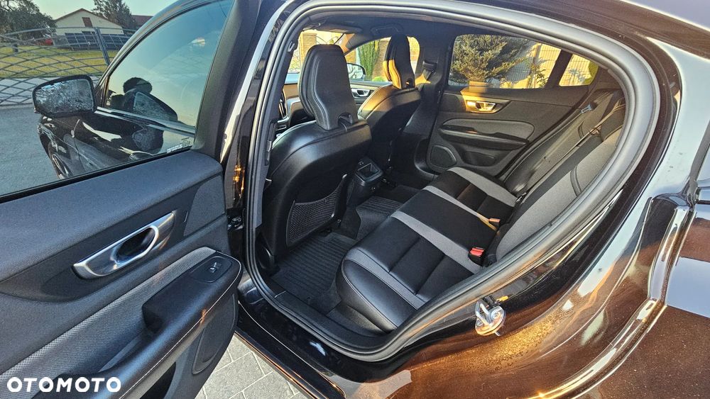 Volvo S60 B4 B Plus Bright - 16