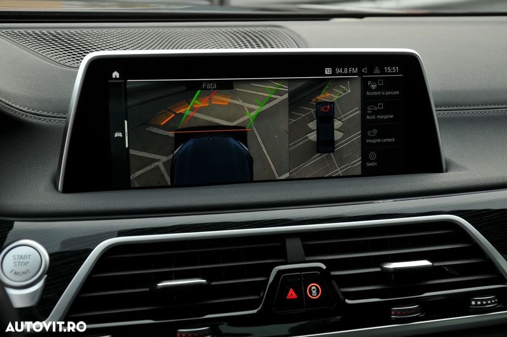 BMW Seria 7 730d xDrive MHEV - 16