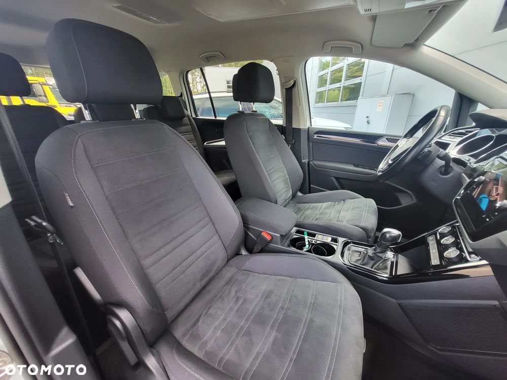 Volkswagen Touran 1.5 TSI EVO Highline DSG - 27
