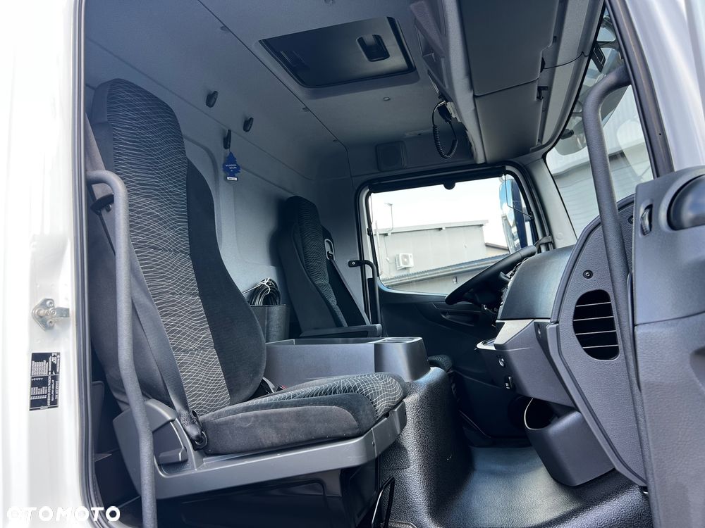 Mercedes-Benz ATEGO 1221 CHŁODNIA 7.3m + WINDA - 32