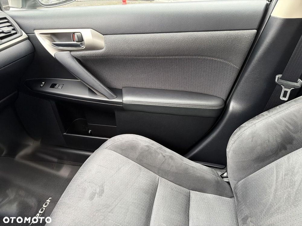 Lexus CT 200h Elegance EU6 - 21