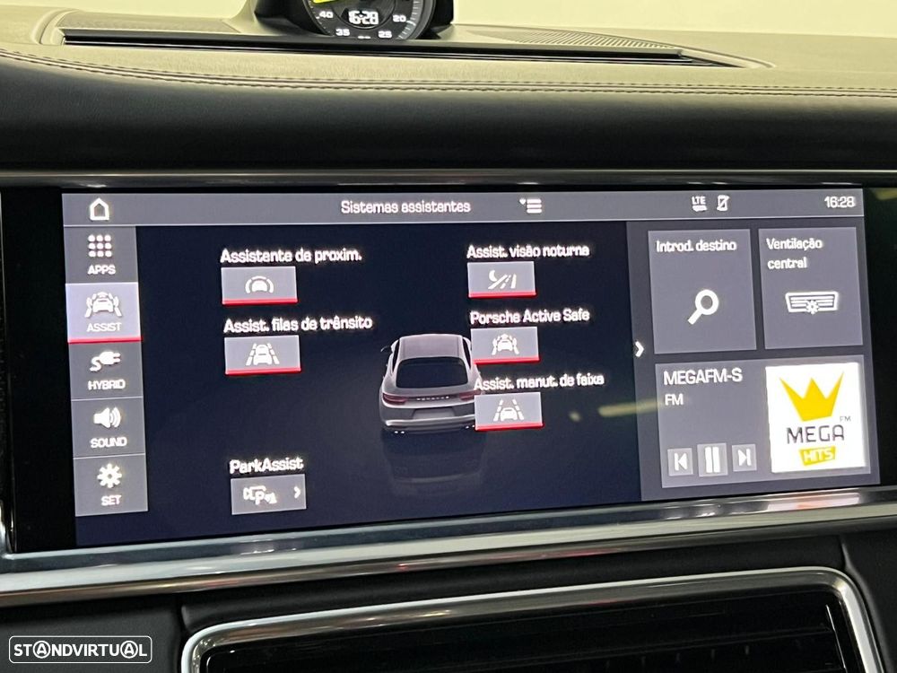 Porsche Panamera Sport Turismo 4 E-Hybrid - 12
