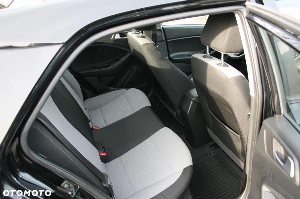 Hyundai i20 1.4 Comfort - 9