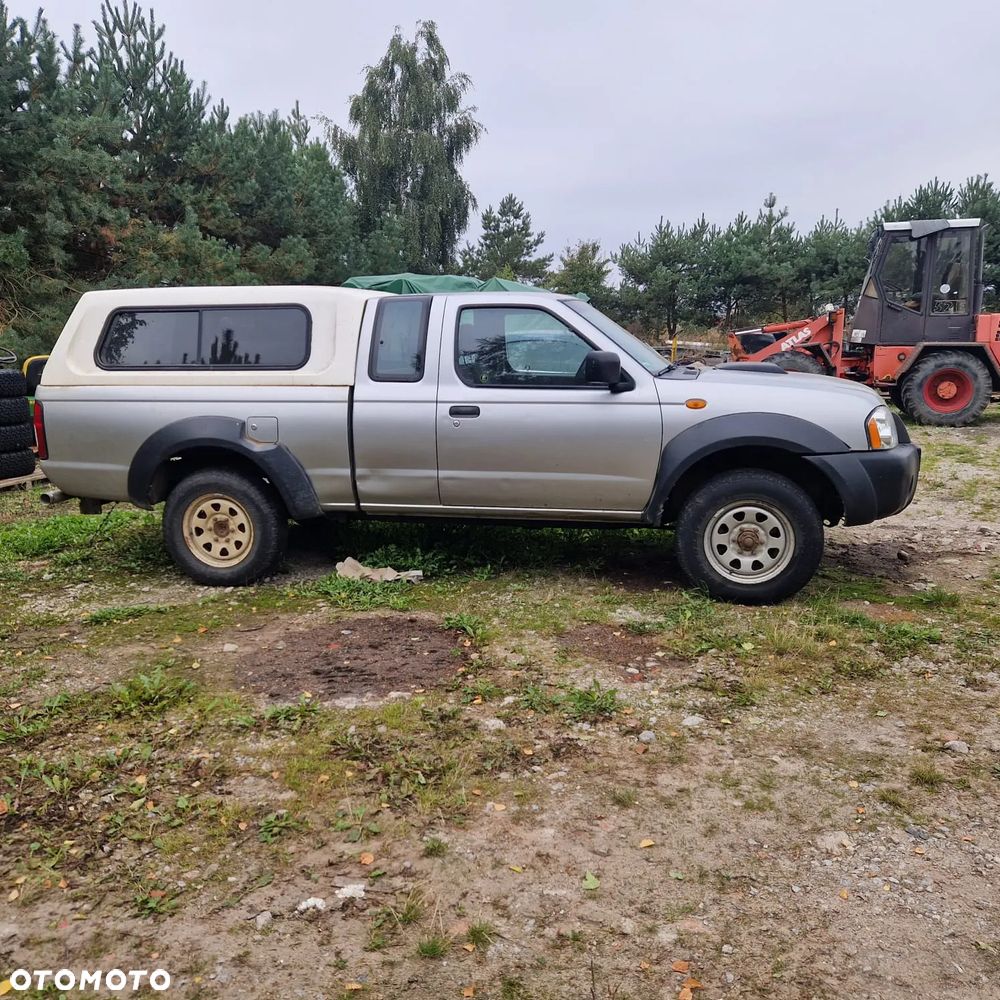 Nissan NP300 Pickup - 6