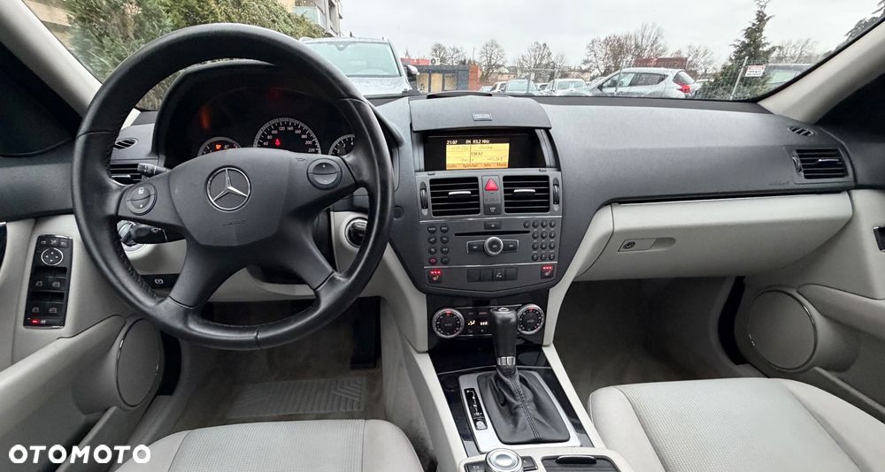 Mercedes-Benz Klasa C - 33