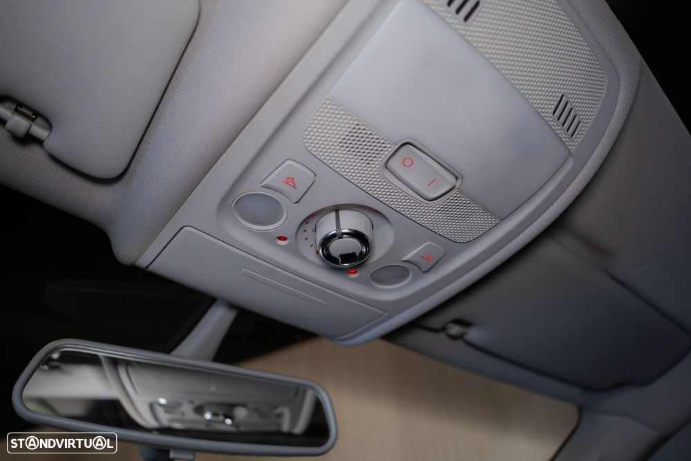 Audi A4 2.0 TDI Advance - 45