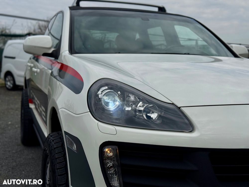 Porsche Cayenne - 27