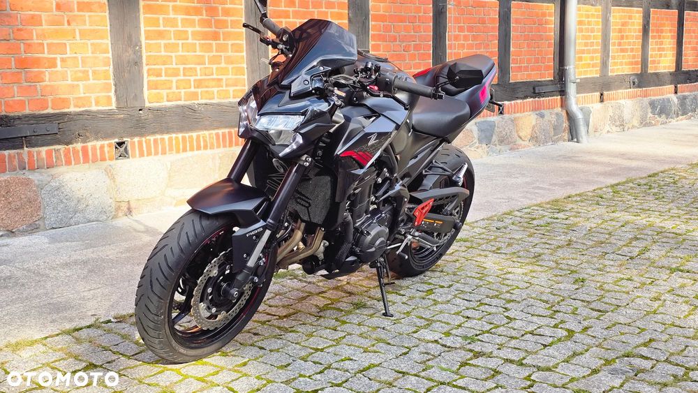 Kawasaki Z 900 - 17
