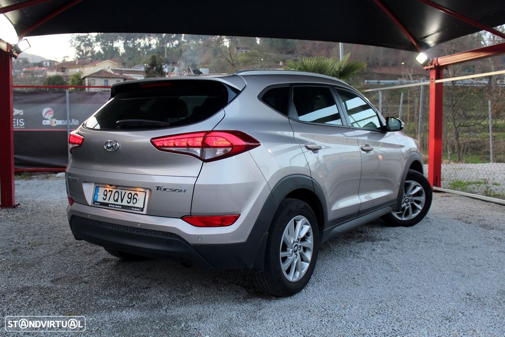 Hyundai Tucson 1.7 CRDi Executive - 3