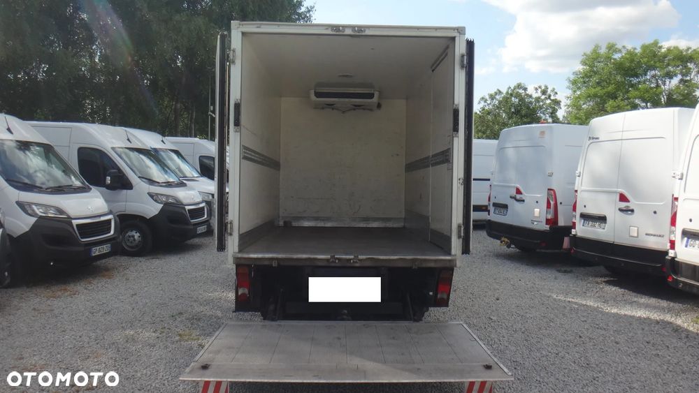 Renault Maxity - 7