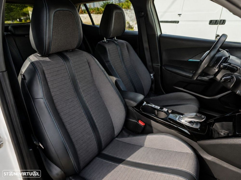 Peugeot 2008 1.2 PureTech Allure Pack EAT8 - 12