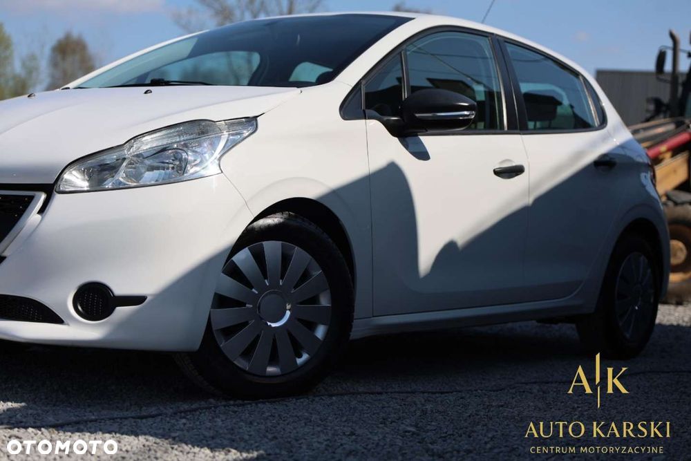 Peugeot 208 - 11
