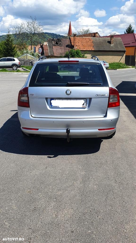 Skoda Octavia 2.0 TDI Ambiente - 6
