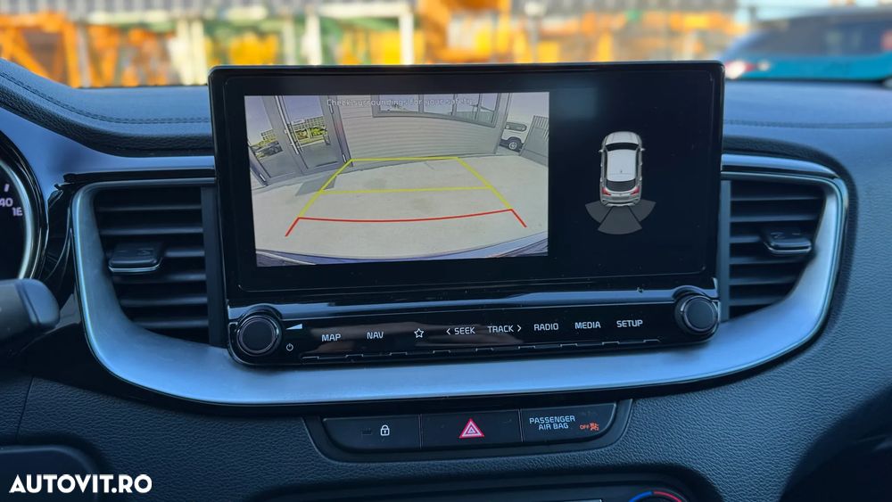 Kia XCeed 1.6 CRDi LAUNCH EDITION - 18