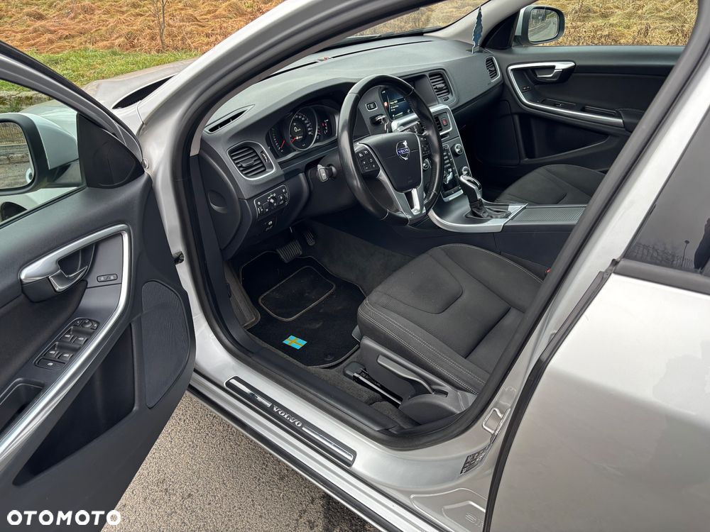 Volvo S60 D3 Geartronic Kinetic - 16